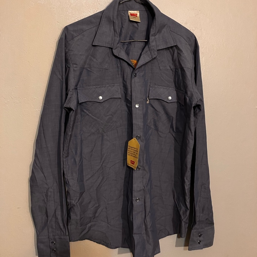 Levi’s dead stock vintage chambray shirt with pearlized snaps size large - Picture 1 of 13
